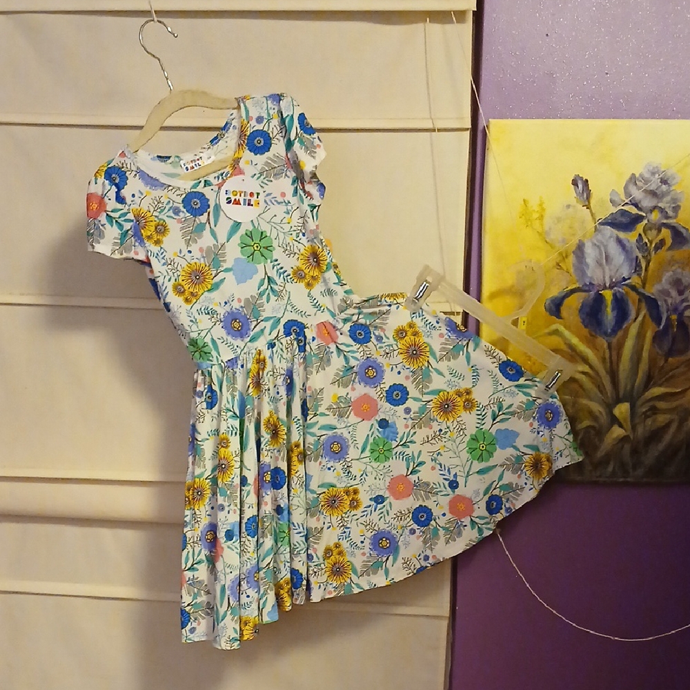 Dot Dot Smile Multicolor Graphic Dress